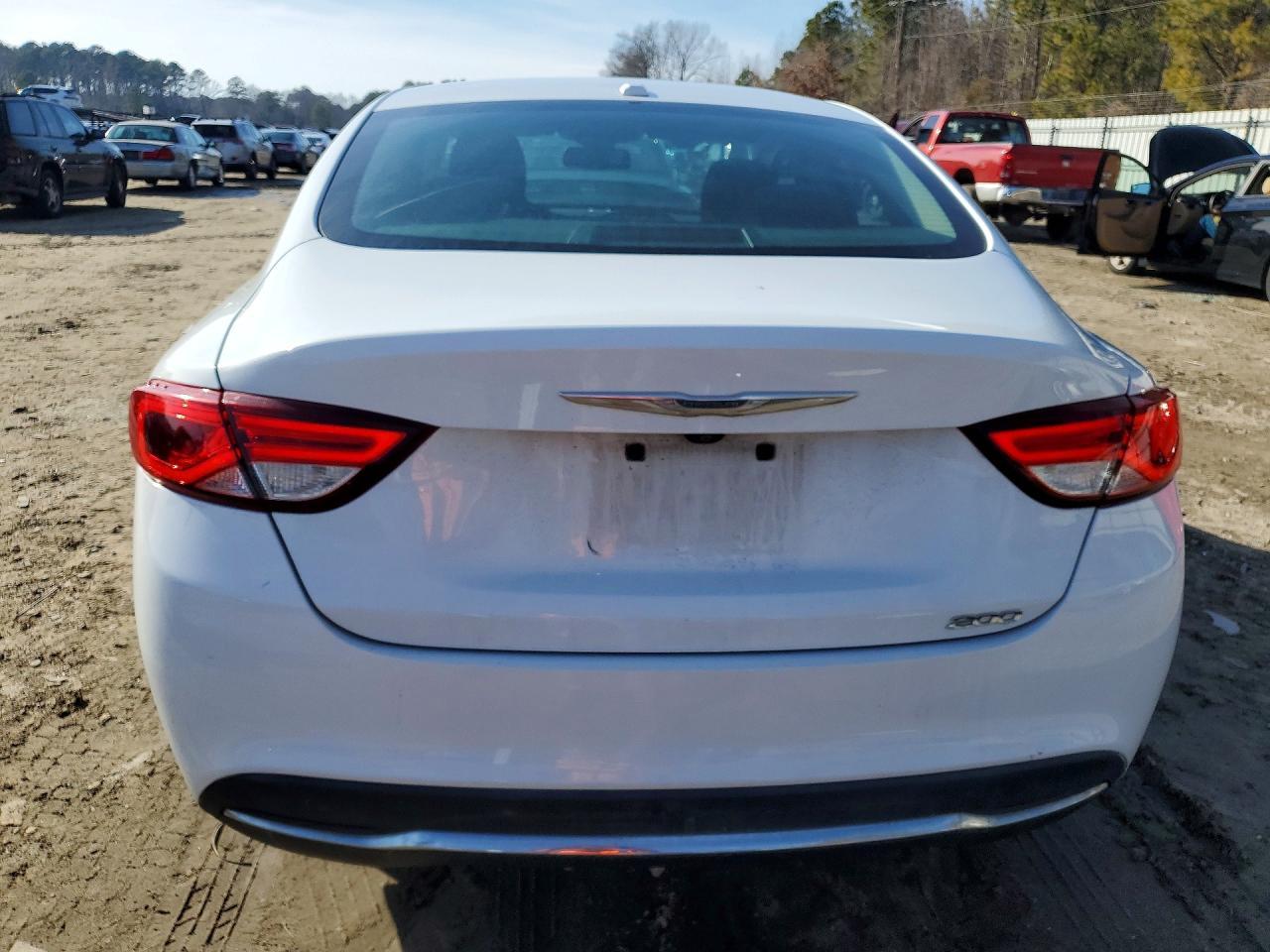 2015 CHRYSLER 200