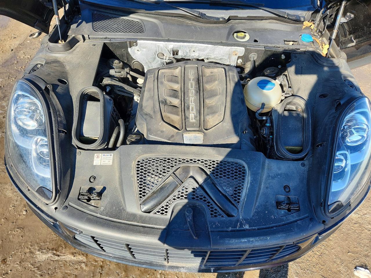 2015 PORSCHE Macan