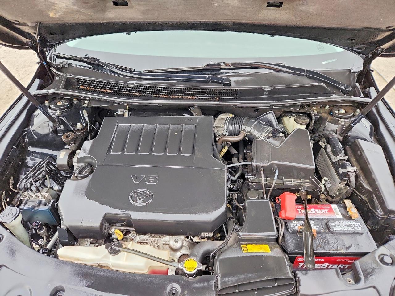 2013 TOYOTA Avalon