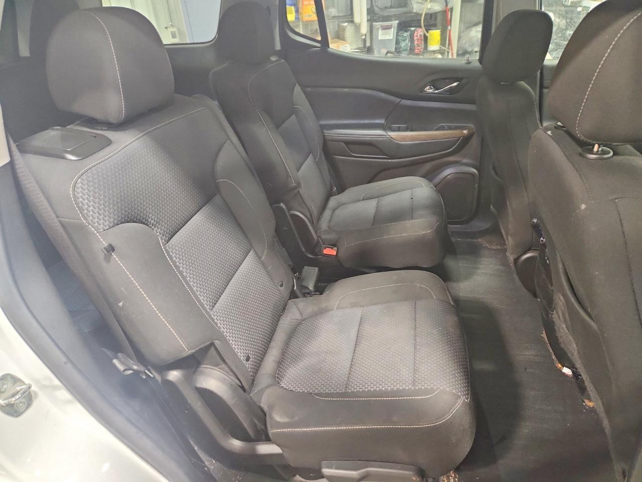 2022 GMC ACADIA