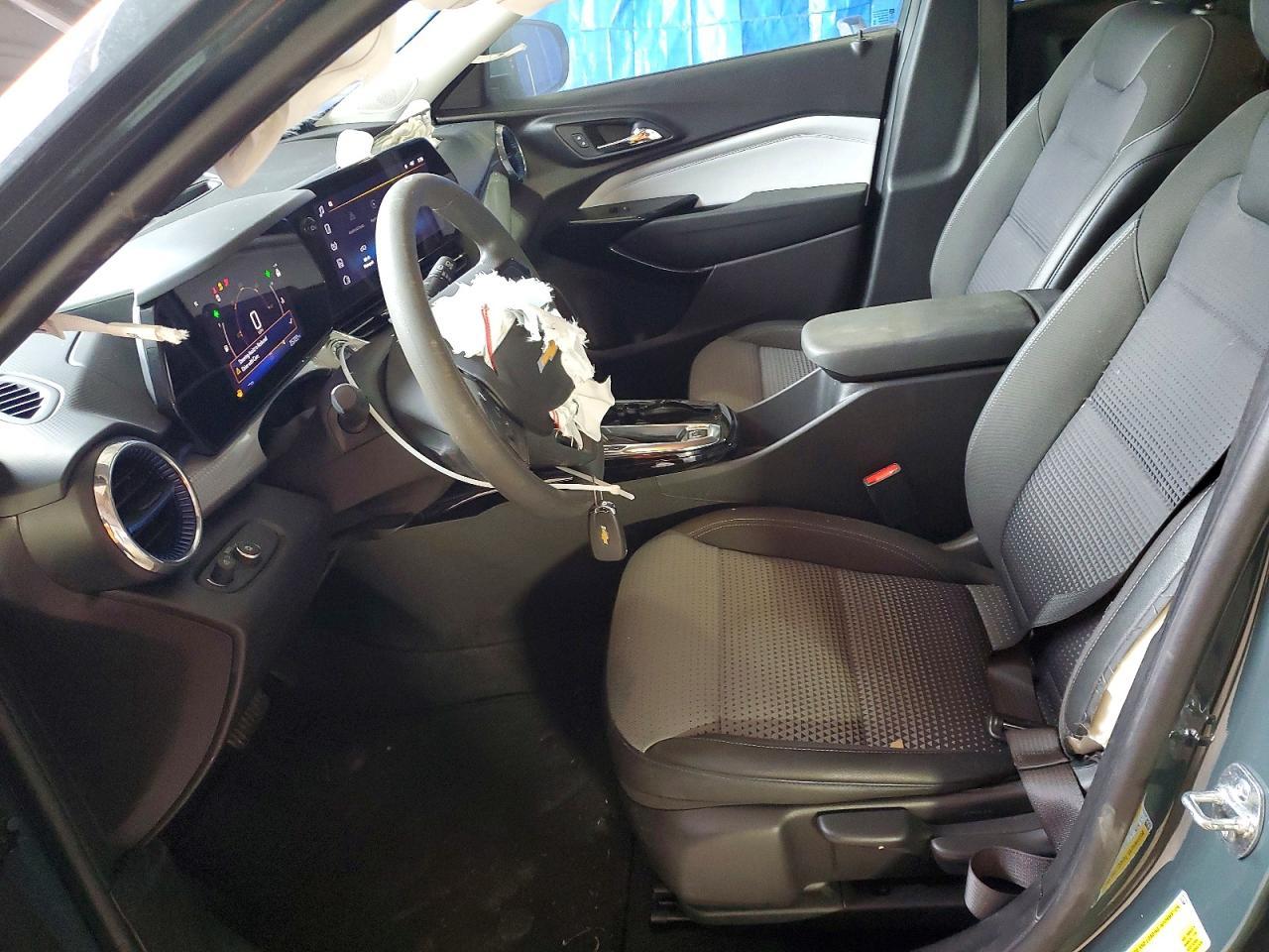 2025 CHEVROLET TRAX