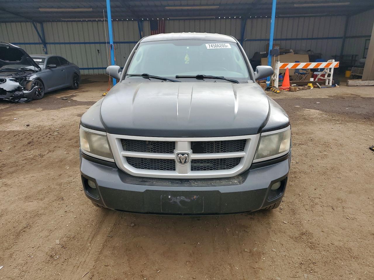 2008 DODGE Dakota