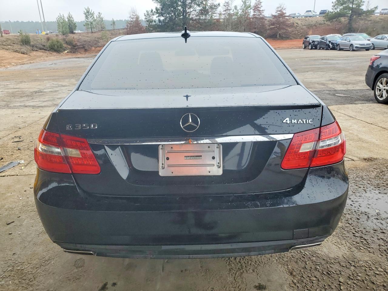 2013 MERCEDES-BENZ E-Class