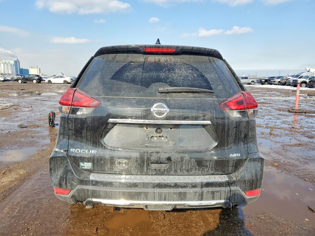 2017 NISSAN ROGUE