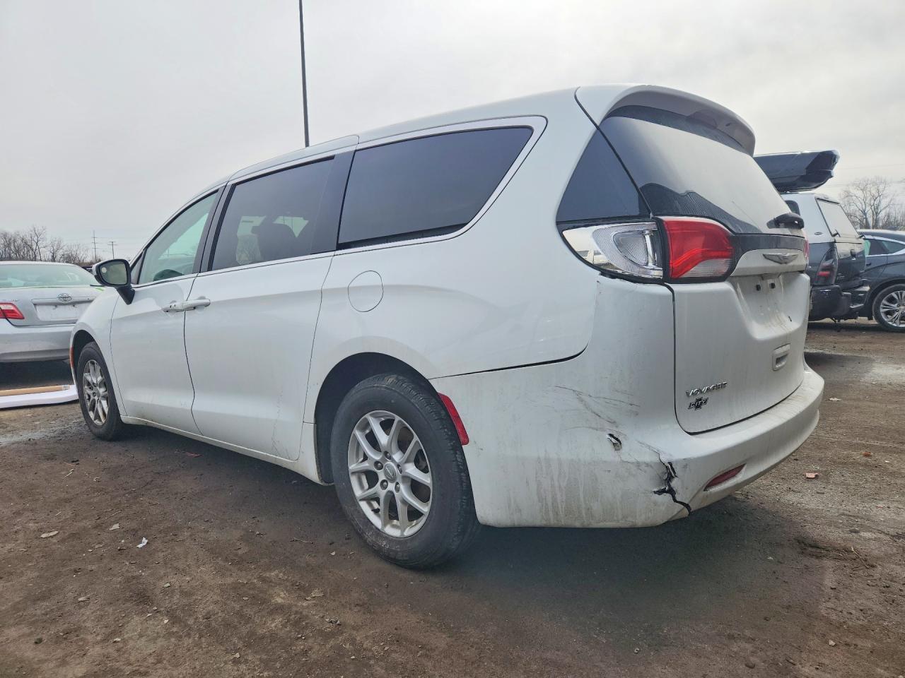 2020 CHRYSLER Voyager
