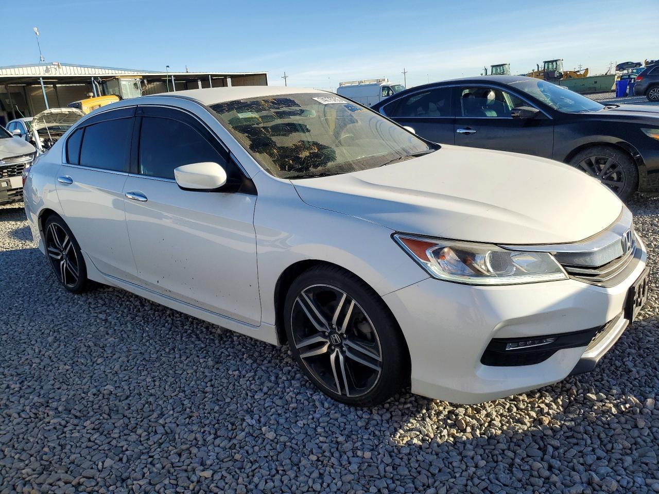 2017 HONDA ACCORD