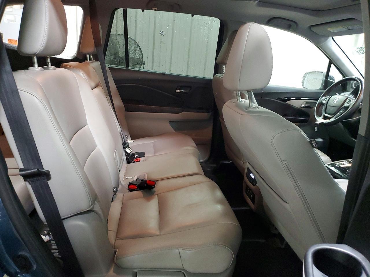 2016 HONDA PILOT
