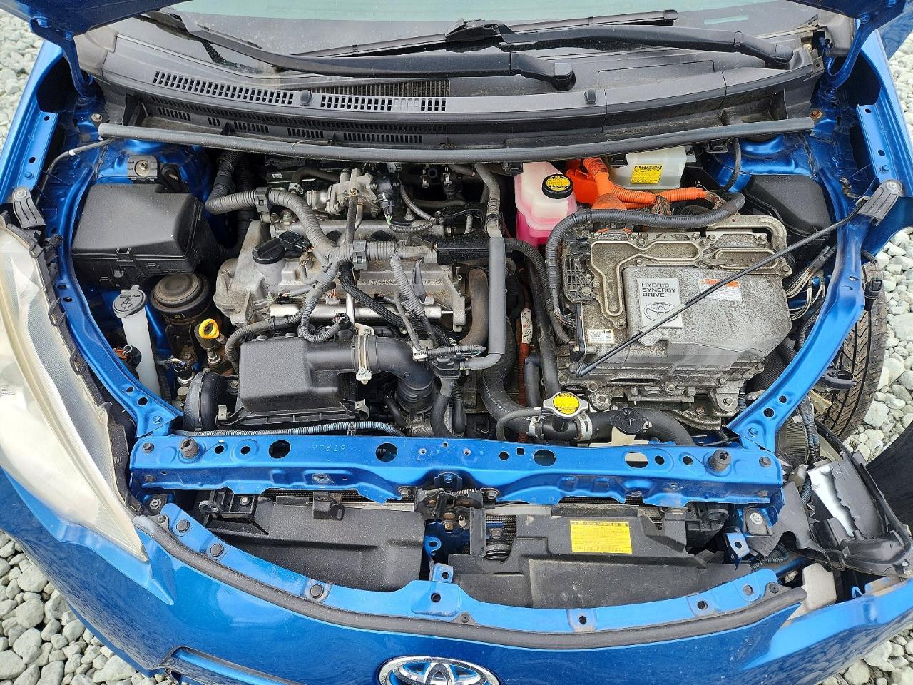 2012 TOYOTA Prius c