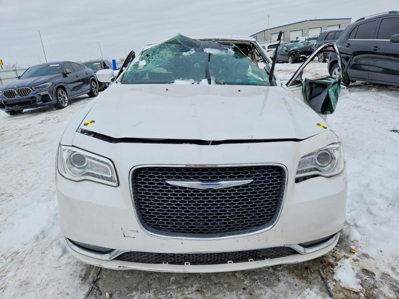 2016 CHRYSLER 300