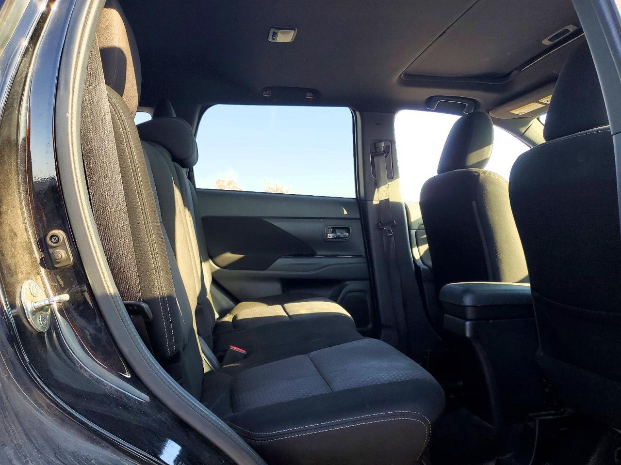 2018 MITSUBISHI outlander