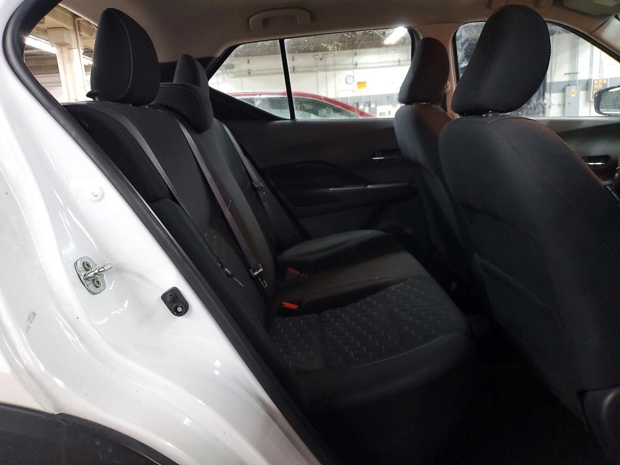 2021 NISSAN KICKS