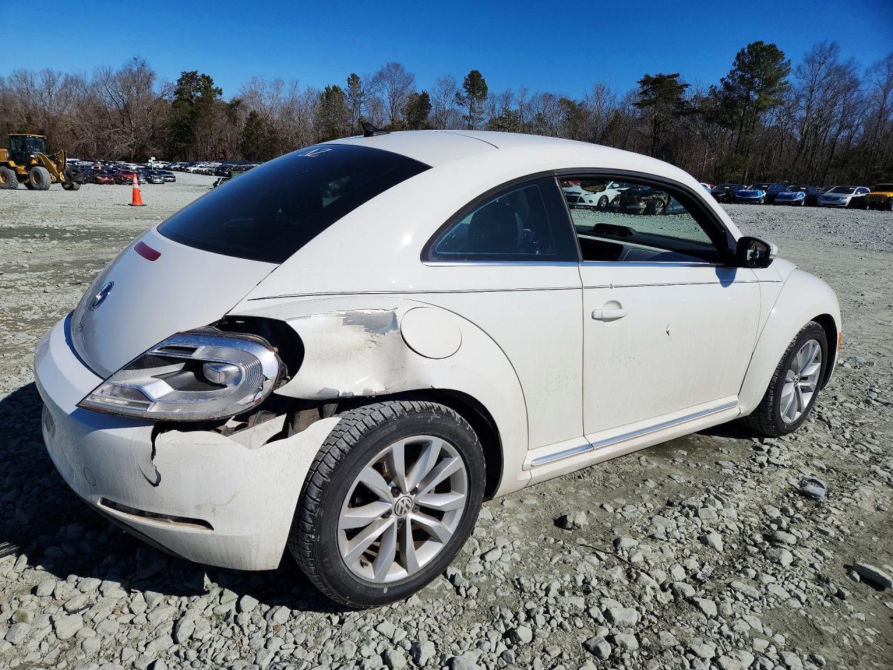 2014 VOLKSWAGEN Beetle