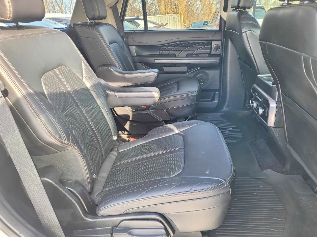 2021 FORD Expedition