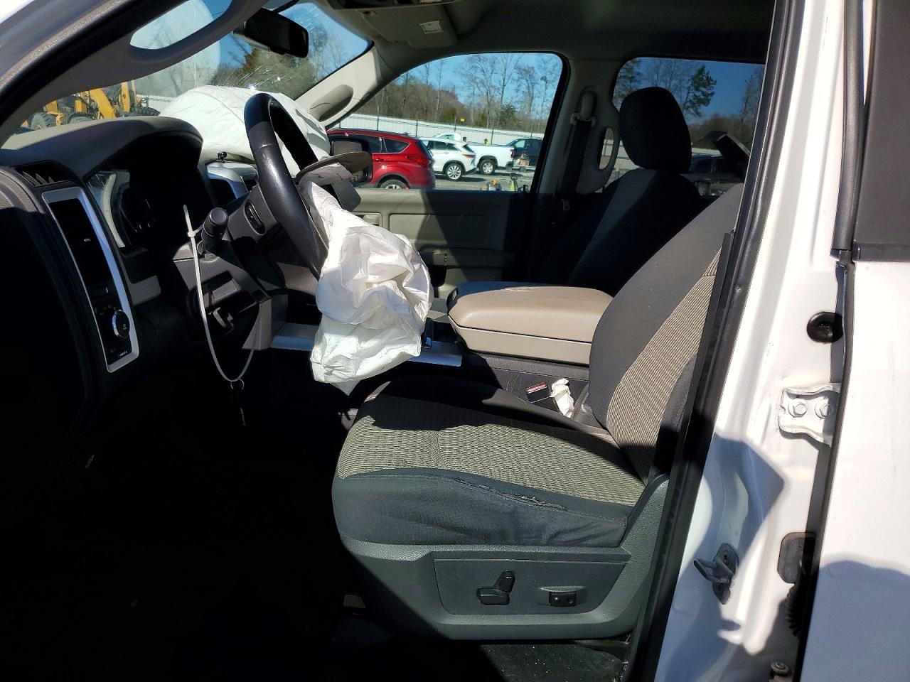 2011 DODGE RAM 1500