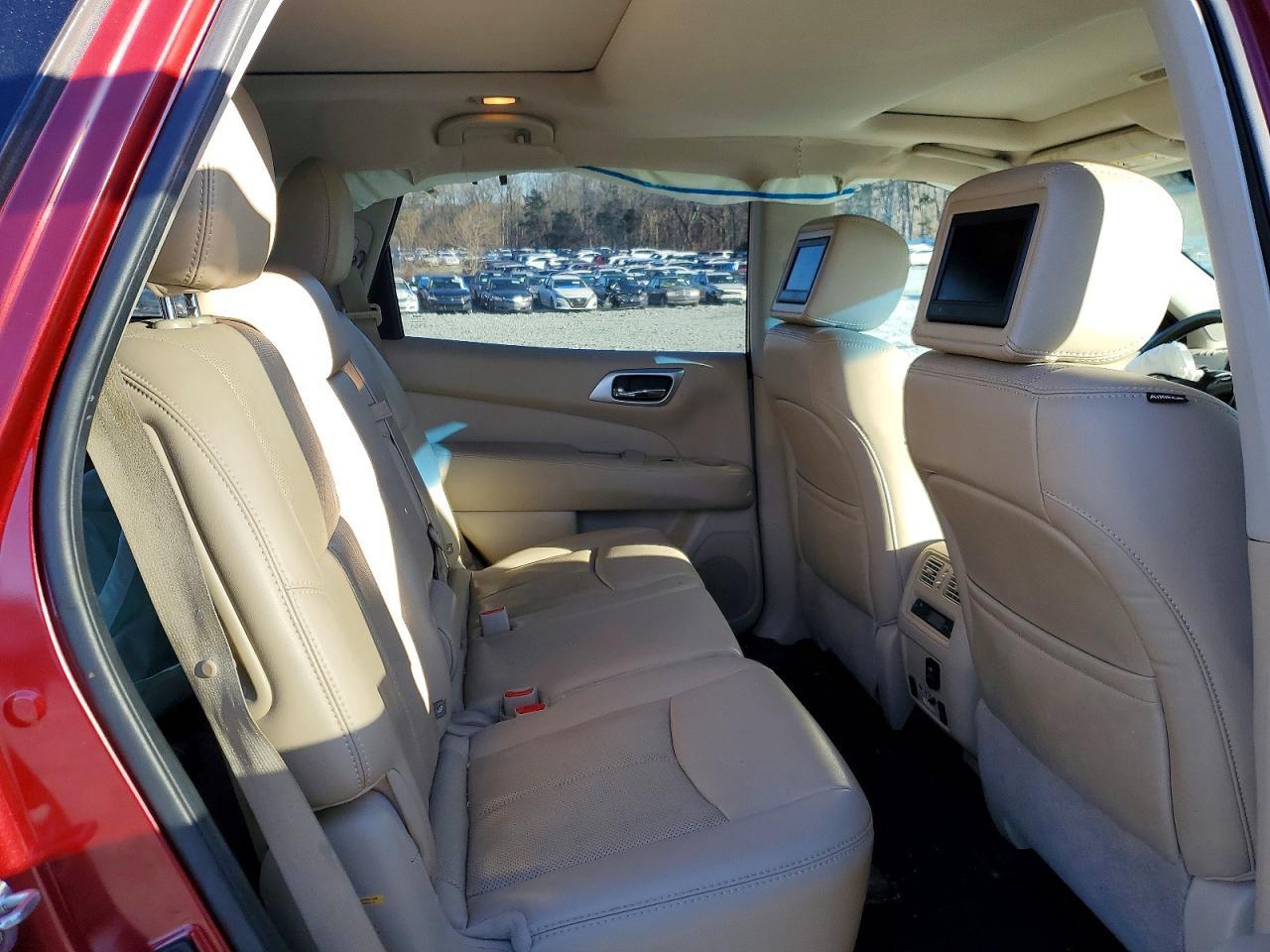 2016 NISSAN PATHFINDER