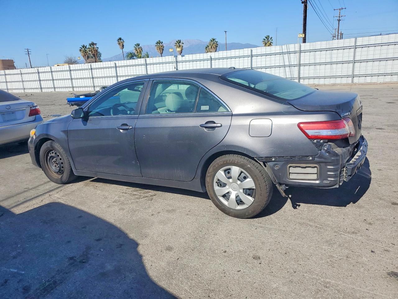 2011 TOYOTA CAMRY