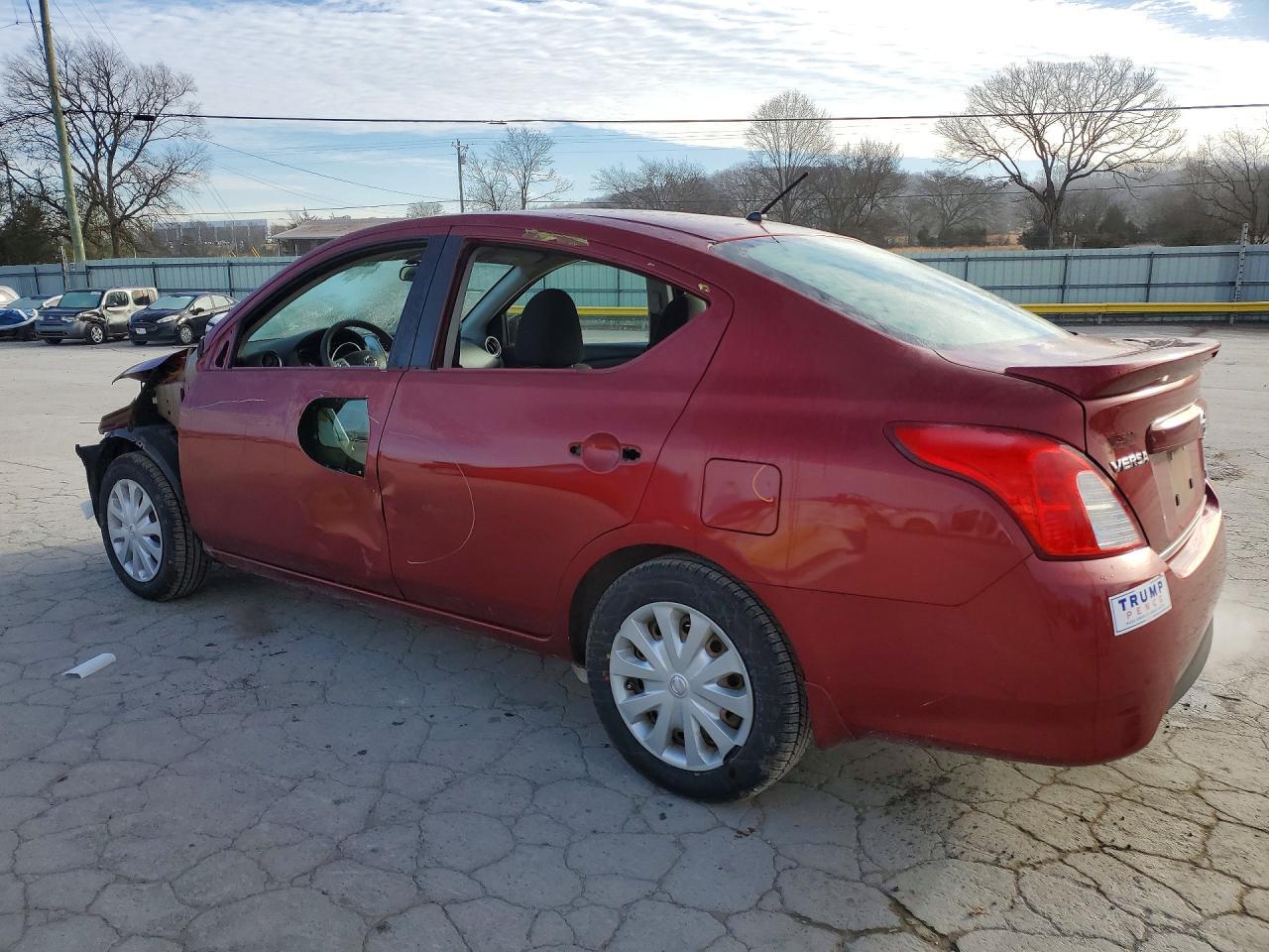 2016 NISSAN VERSA