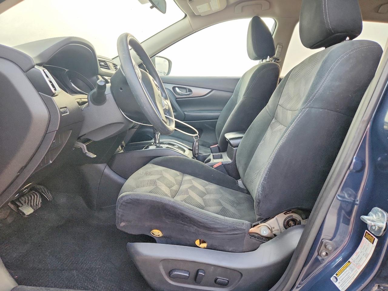 2015 NISSAN ROGUE