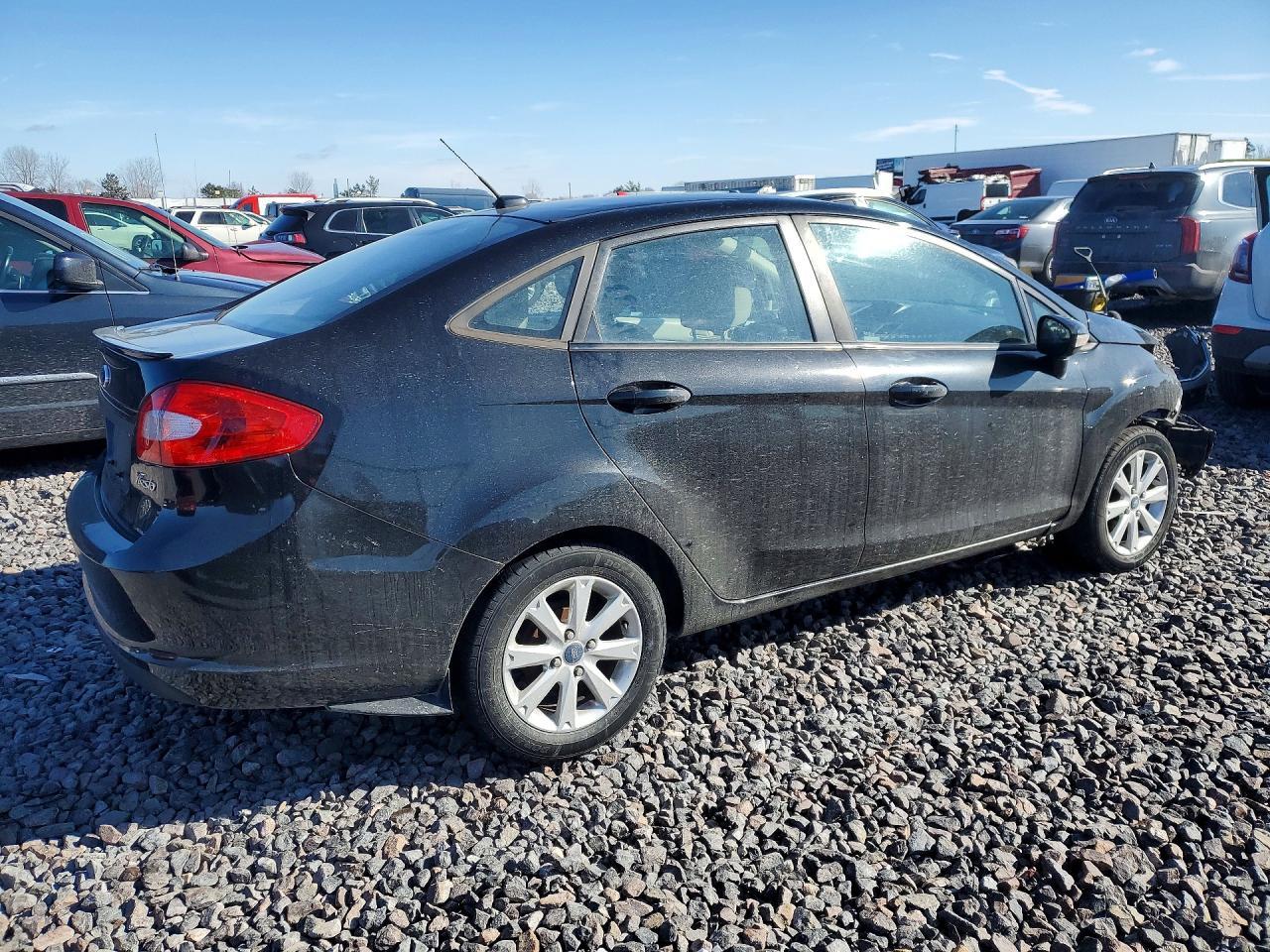 2013 FORD Fiesta