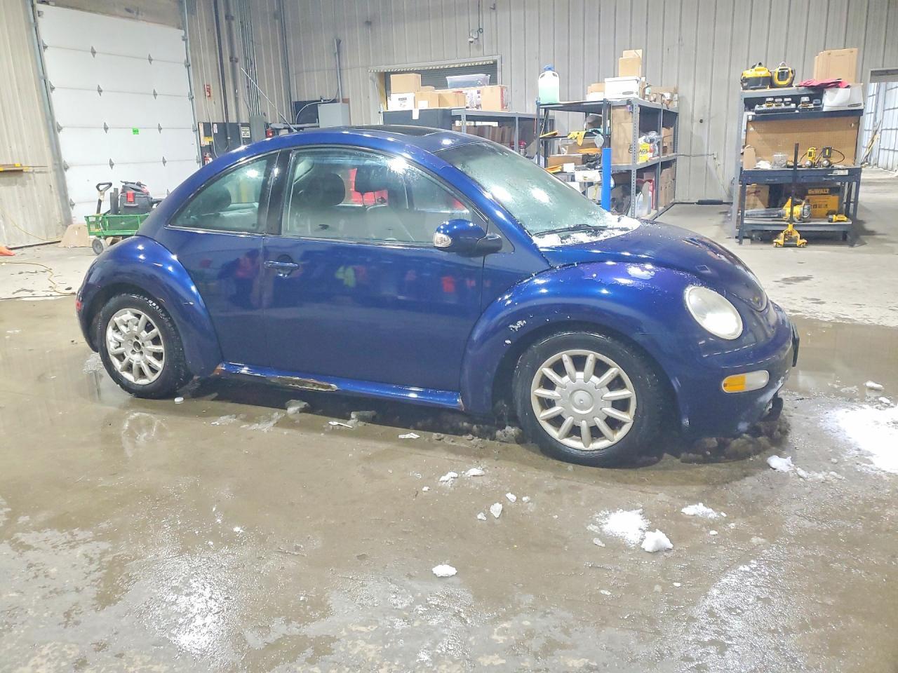 2004 VOLKSWAGEN Beetle