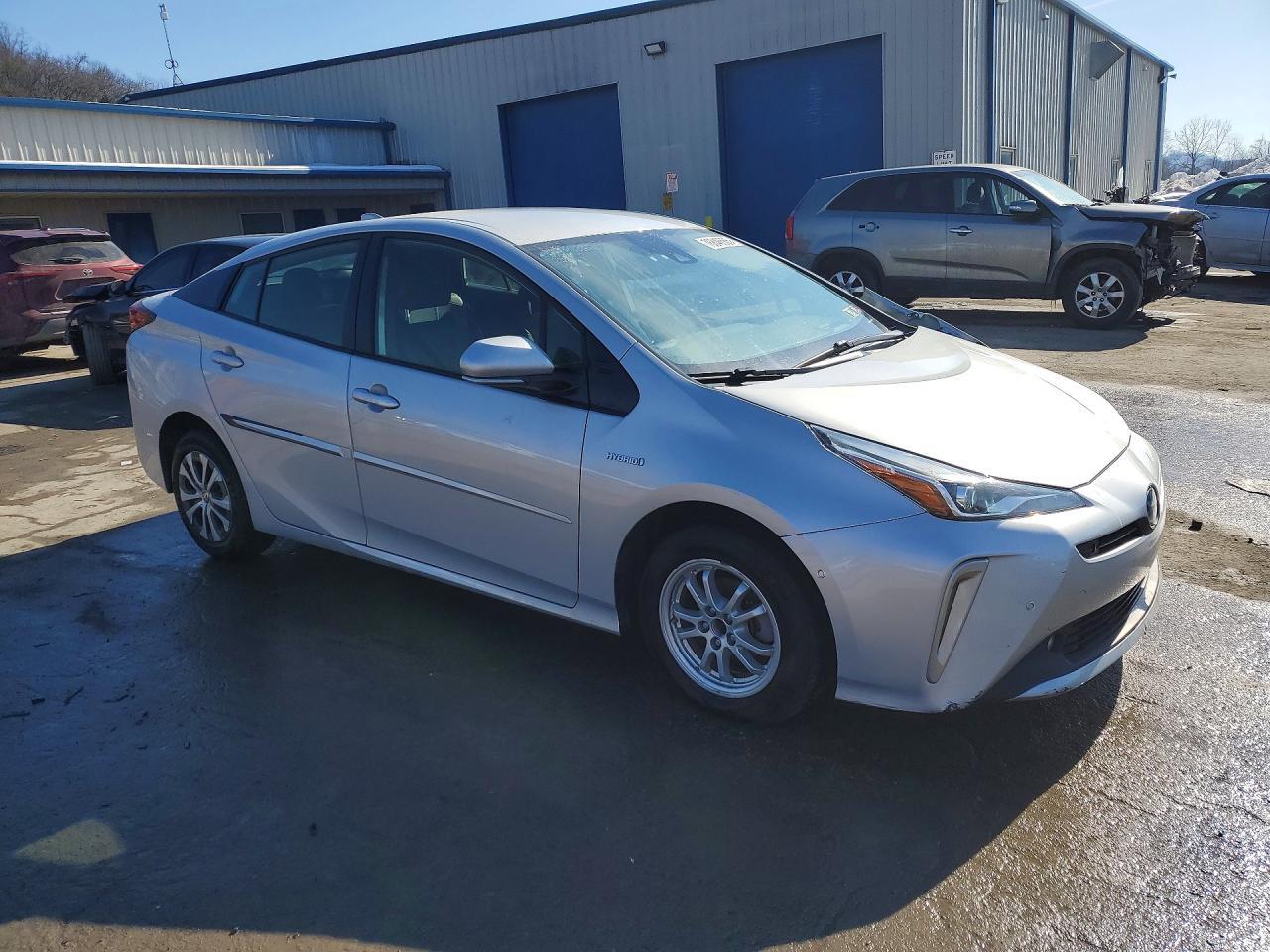 2020 TOYOTA PRIUS
