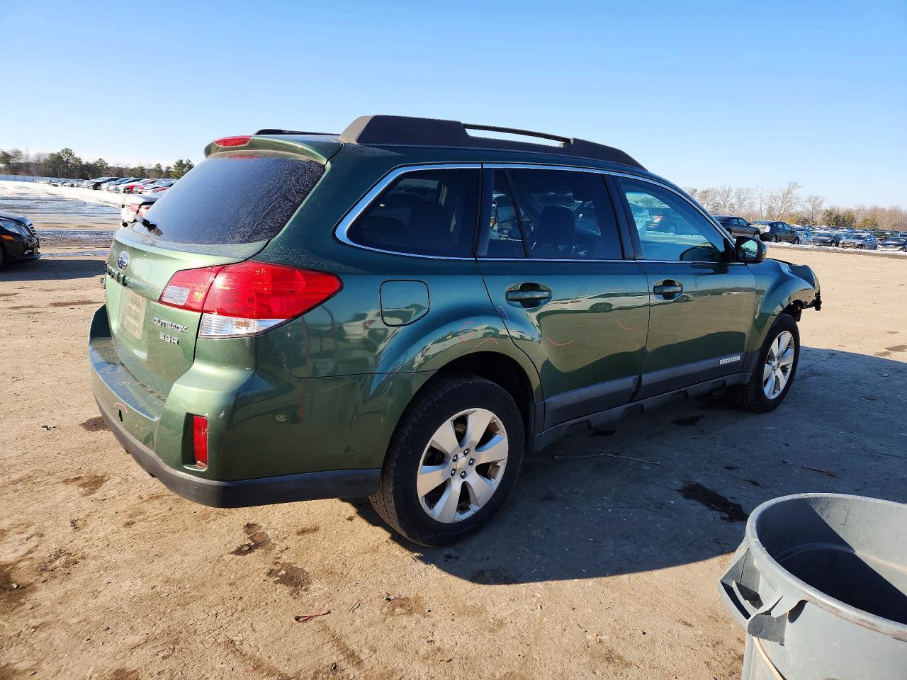 2010 SUBARU Outback