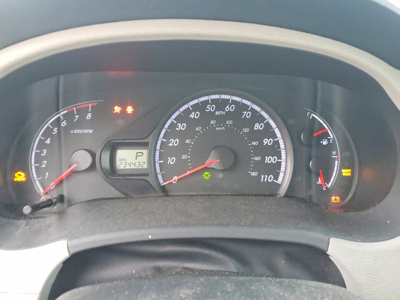 2012 TOYOTA SIENNA