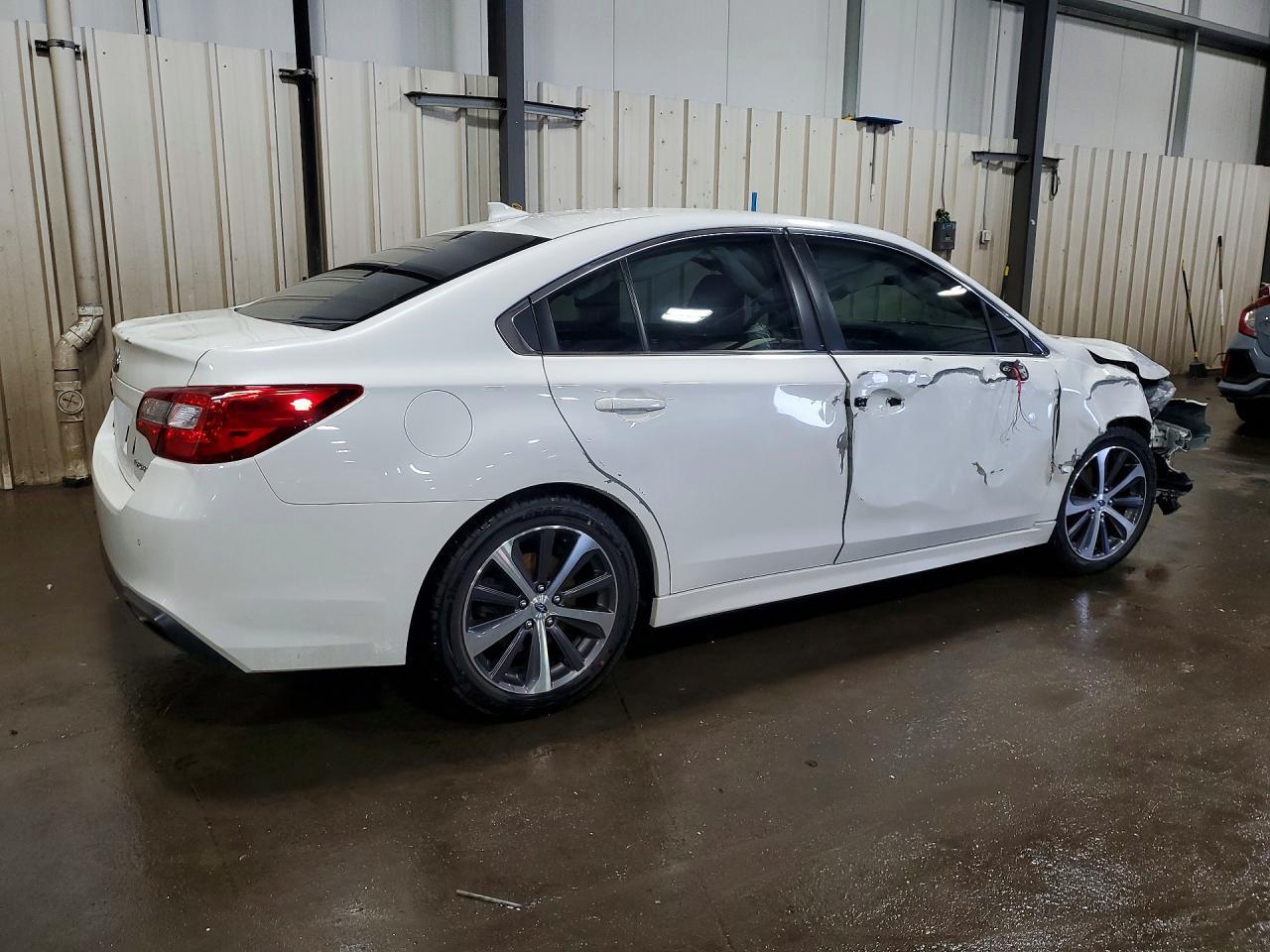 2018 SUBARU Legacy