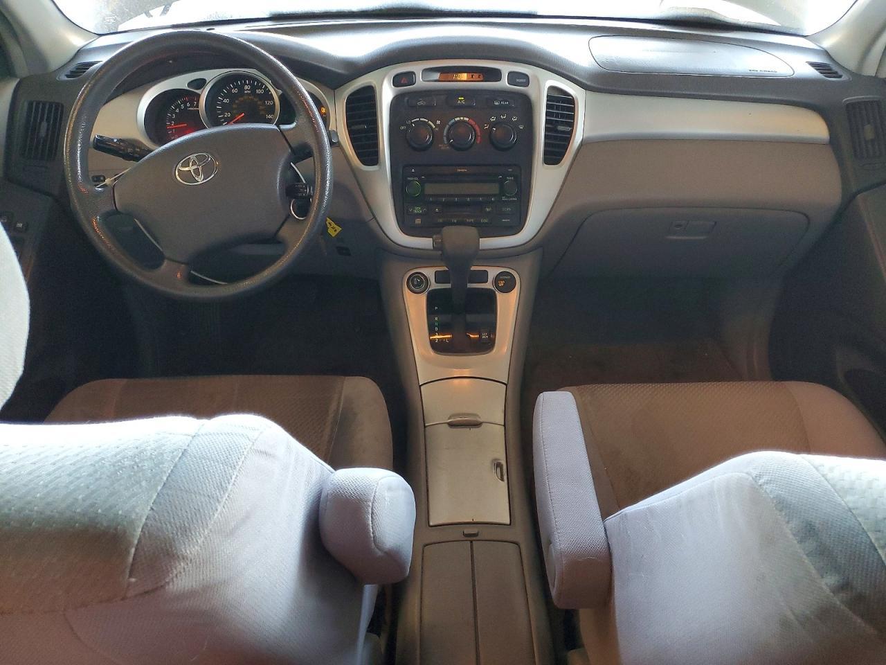 2005 TOYOTA HIGHLANDER