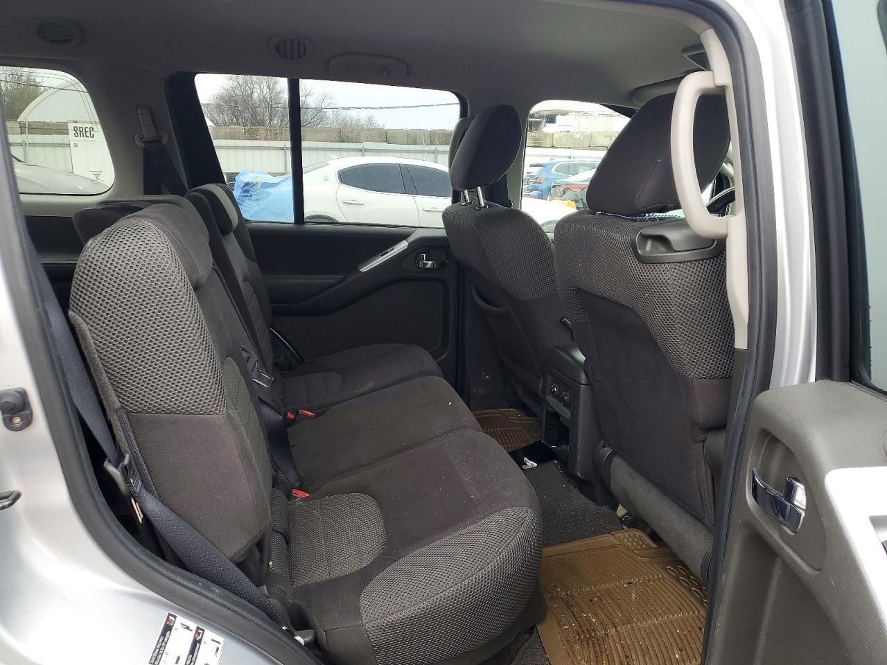 2011 NISSAN PATHFINDER