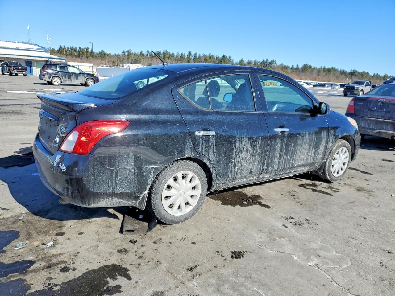2014 NISSAN VERSA