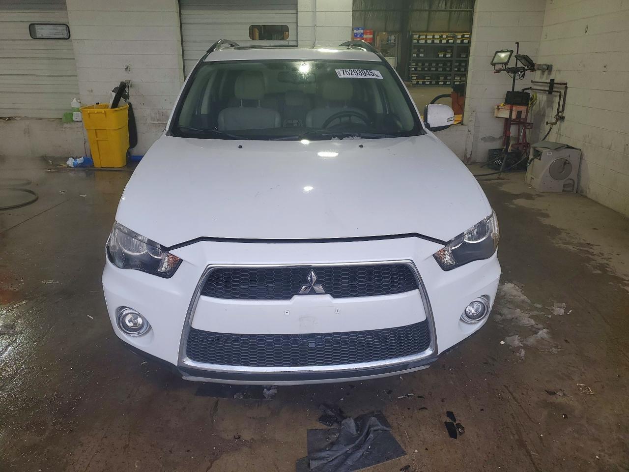 2013 MITSUBISHI outlander