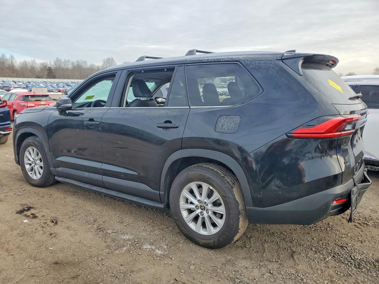 2024 TOYOTA HIGHLANDER