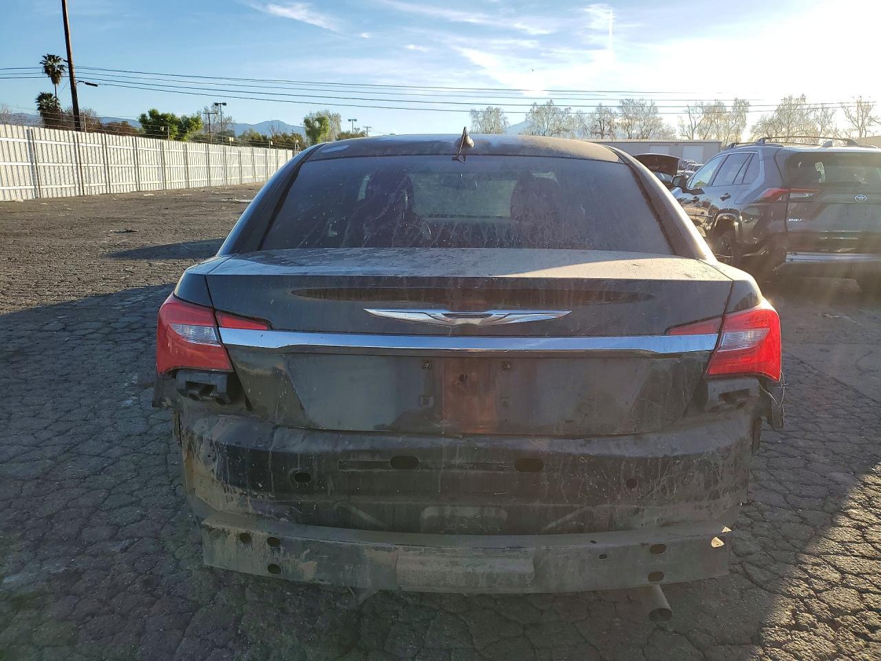 2014 CHRYSLER 200