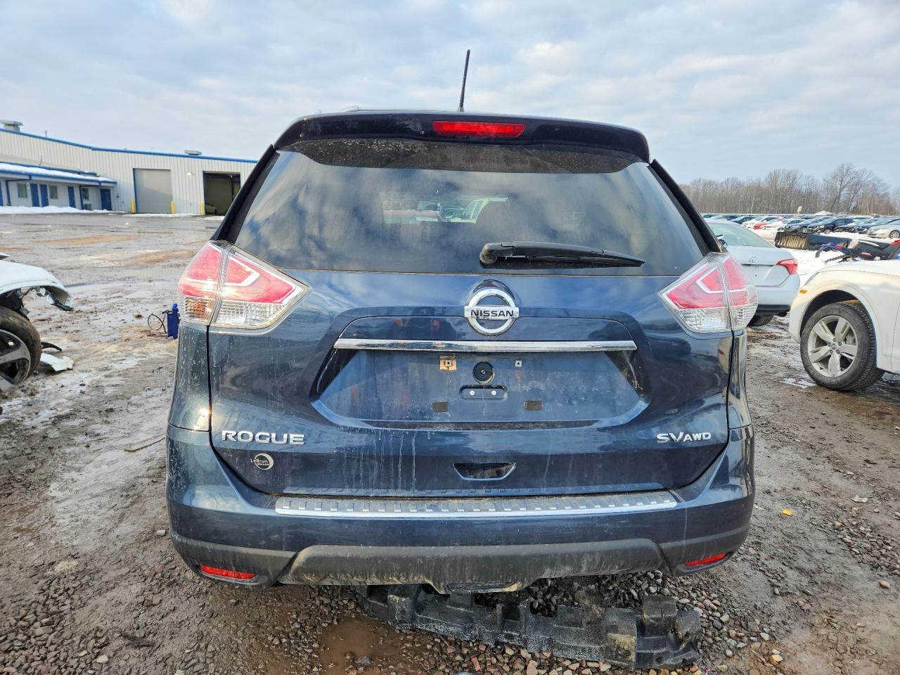 2015 NISSAN