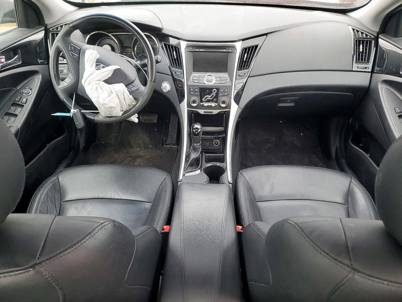2011 HYUNDAI SONATA