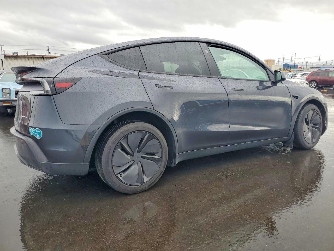 2026 TESLA MODEL Y