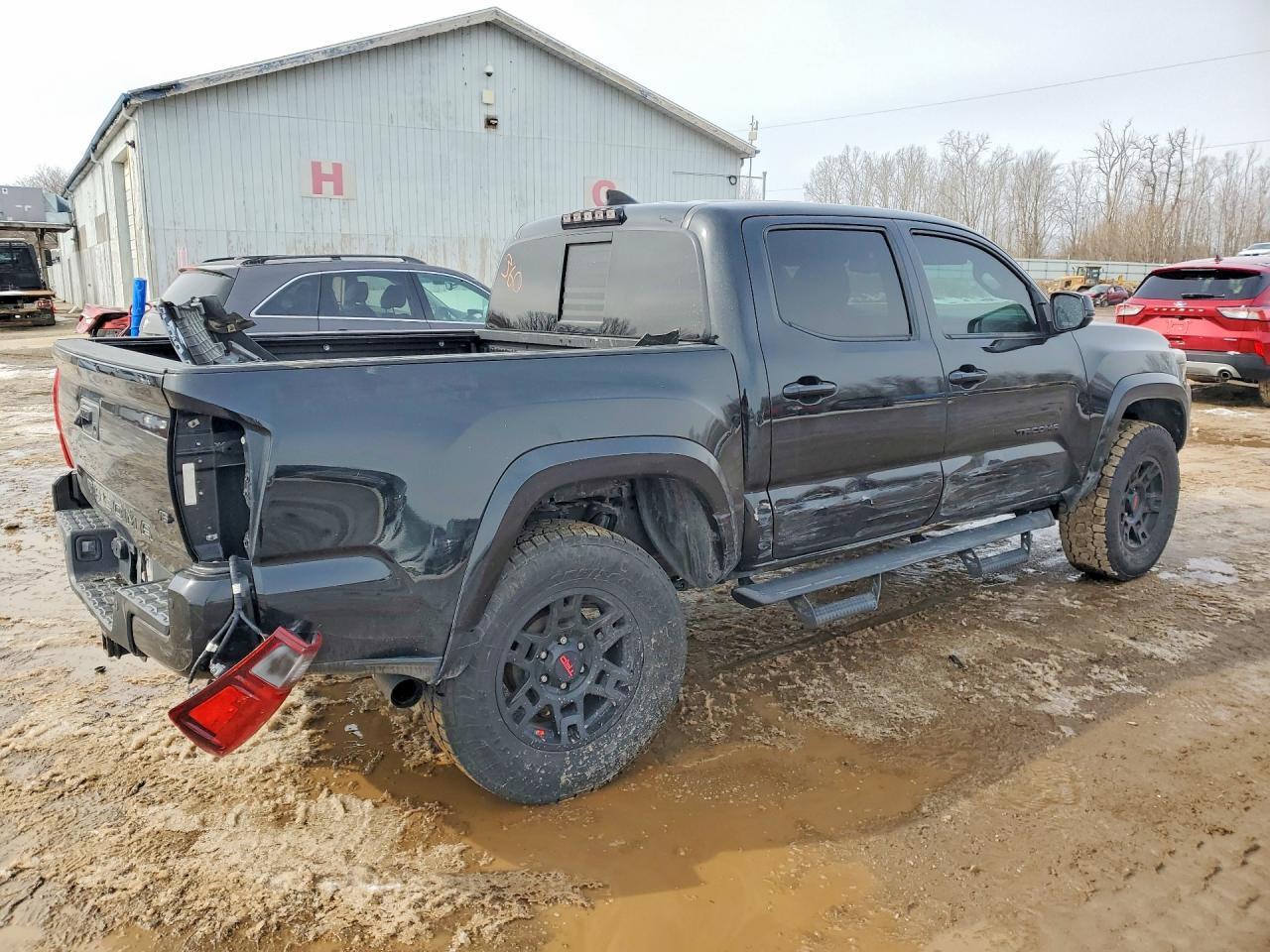 2018 TOYOTA TACOMA