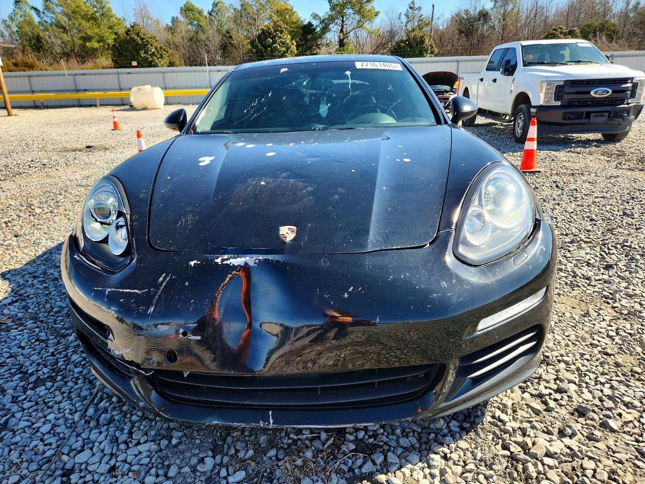 2016 PORSCHE Panamera