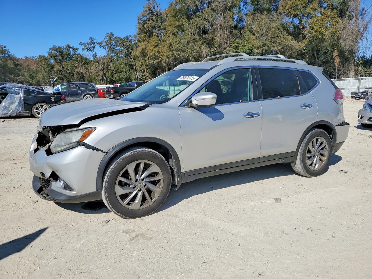 2015 NISSAN ROGUE