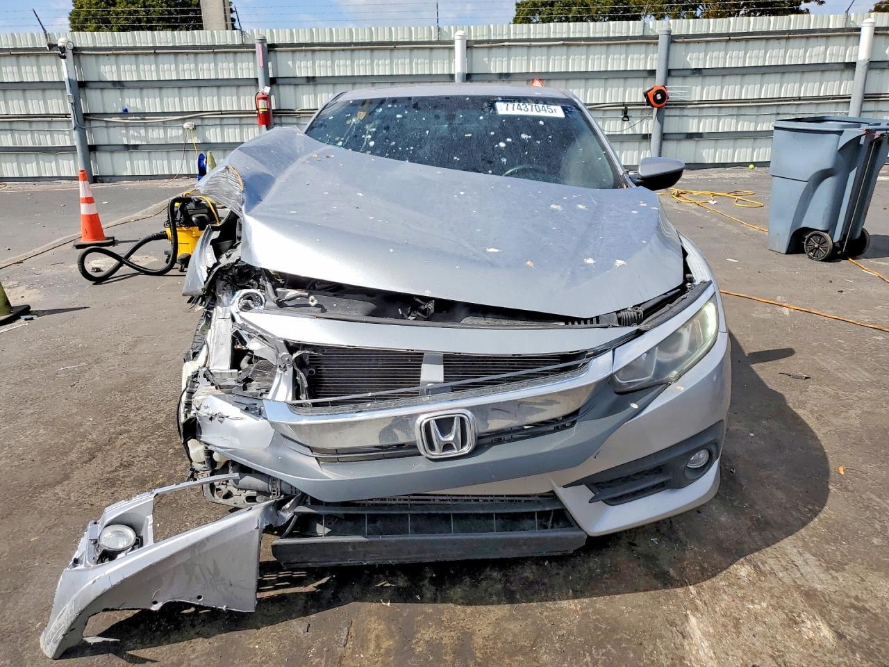 2017 HONDA CIVIC
