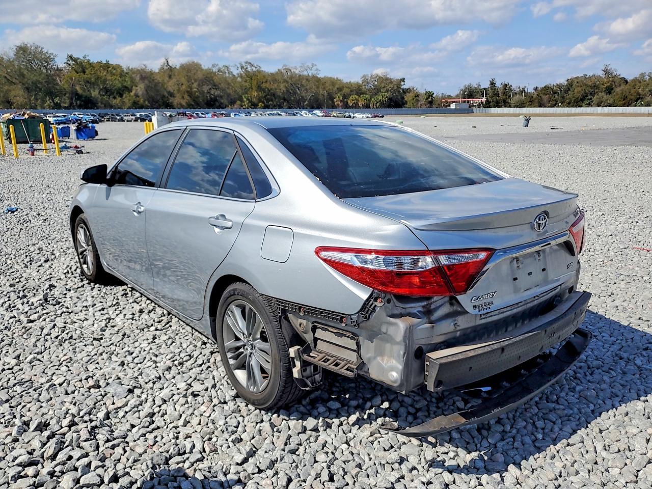 2015 TOYOTA CAMRY