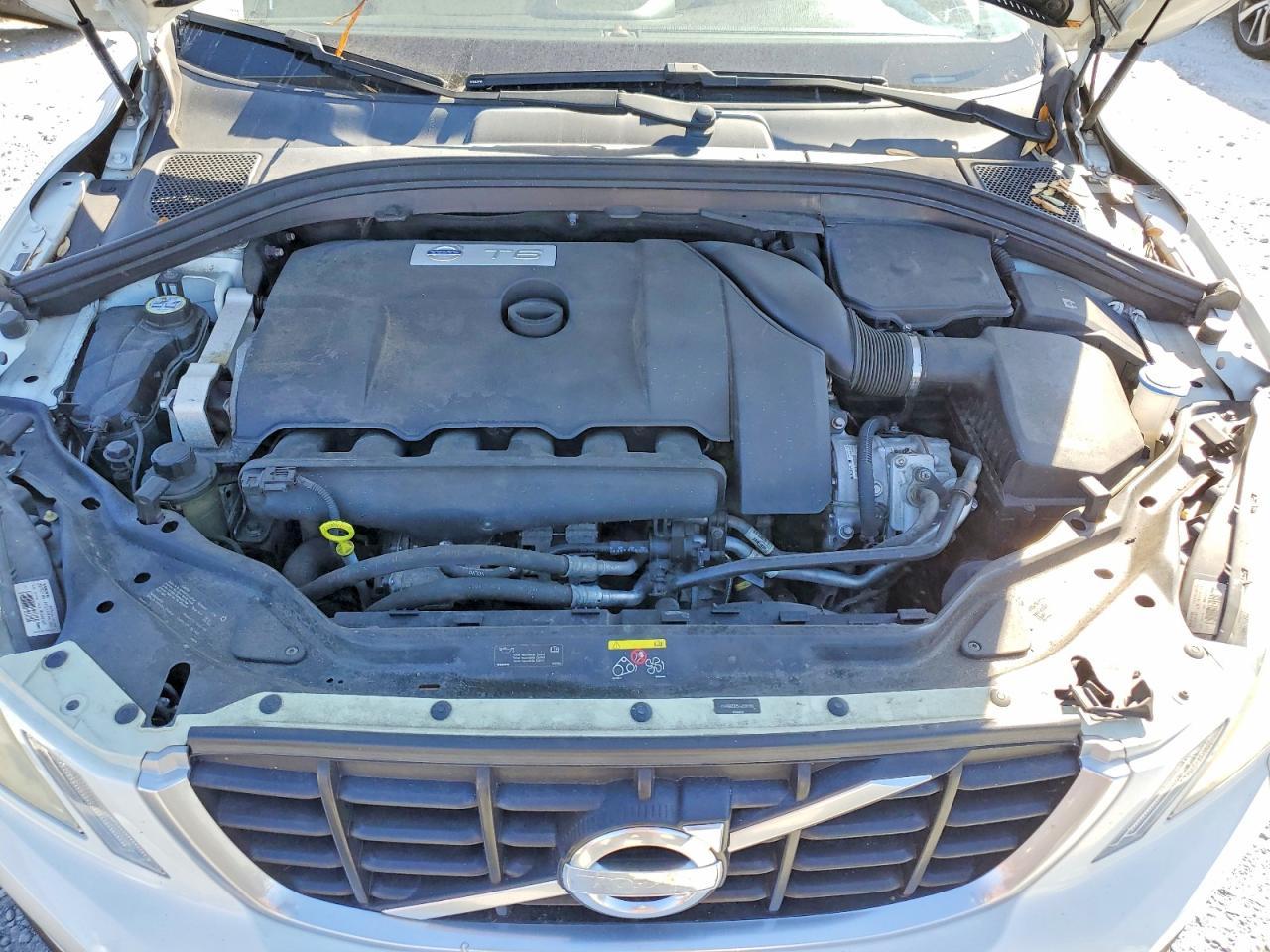 2010 VOLVO XC60