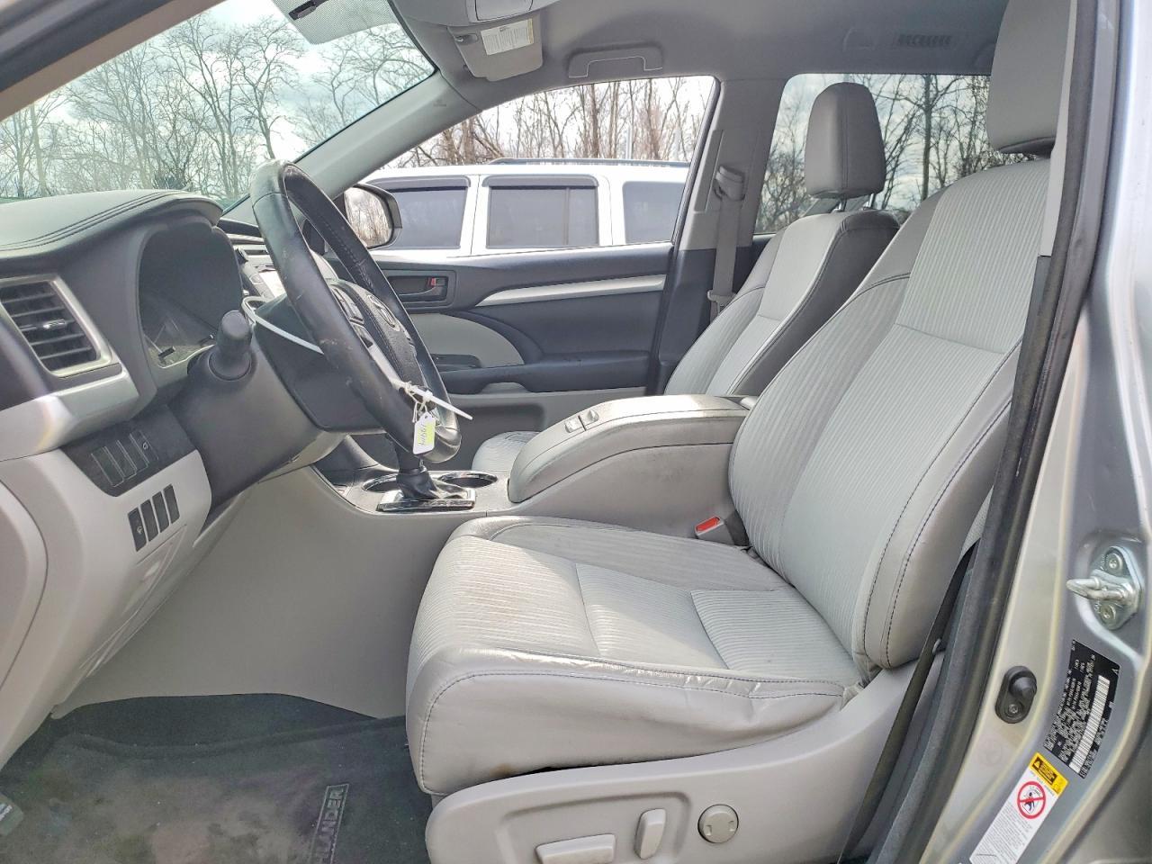 2015 TOYOTA HIGHLANDER