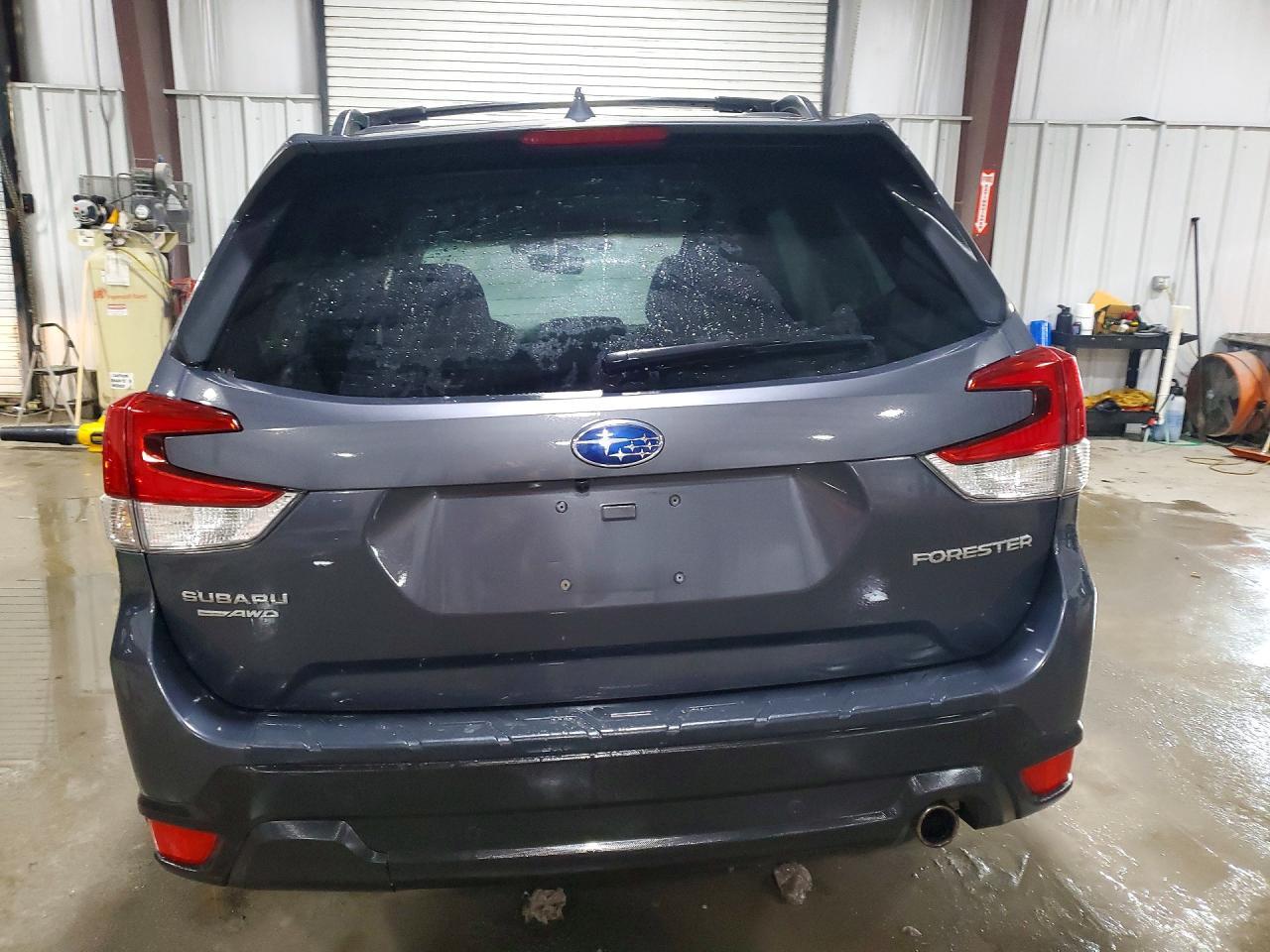 2021 SUBARU FORESTER