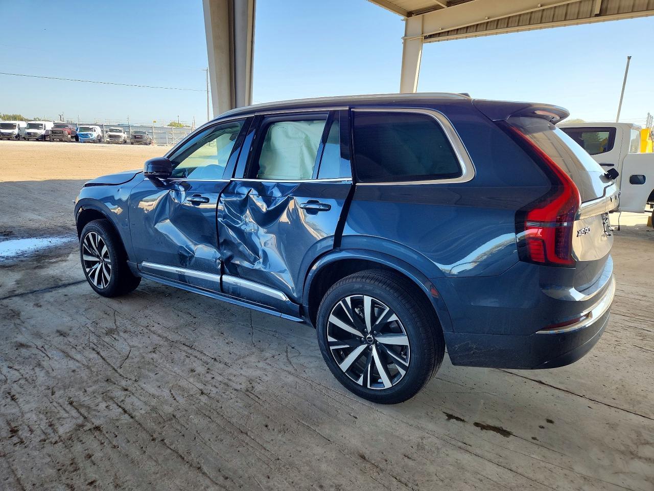 2026 VOLVO XC90