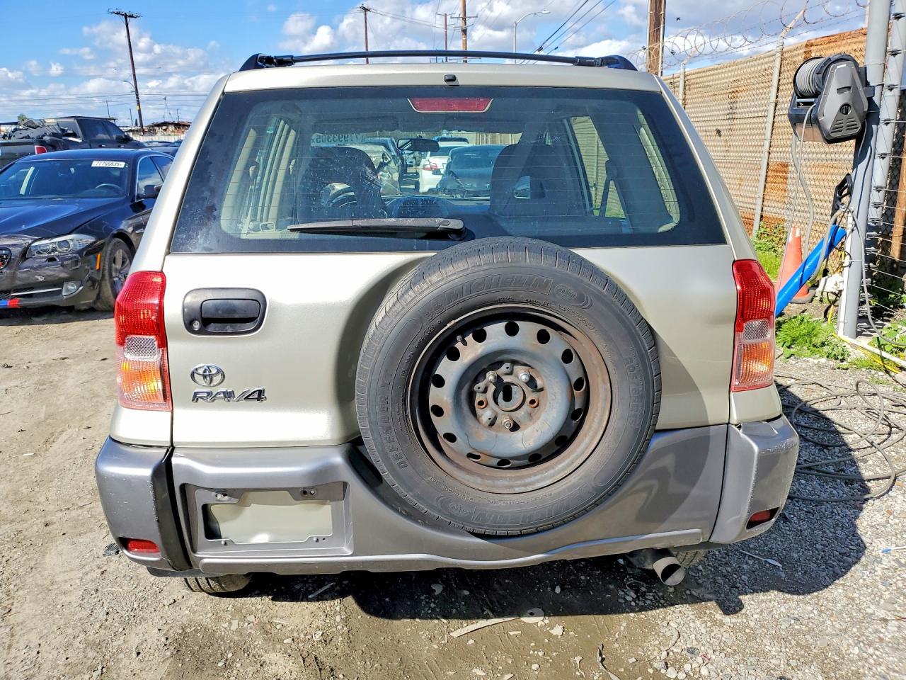 2003 TOYOTA RAV4