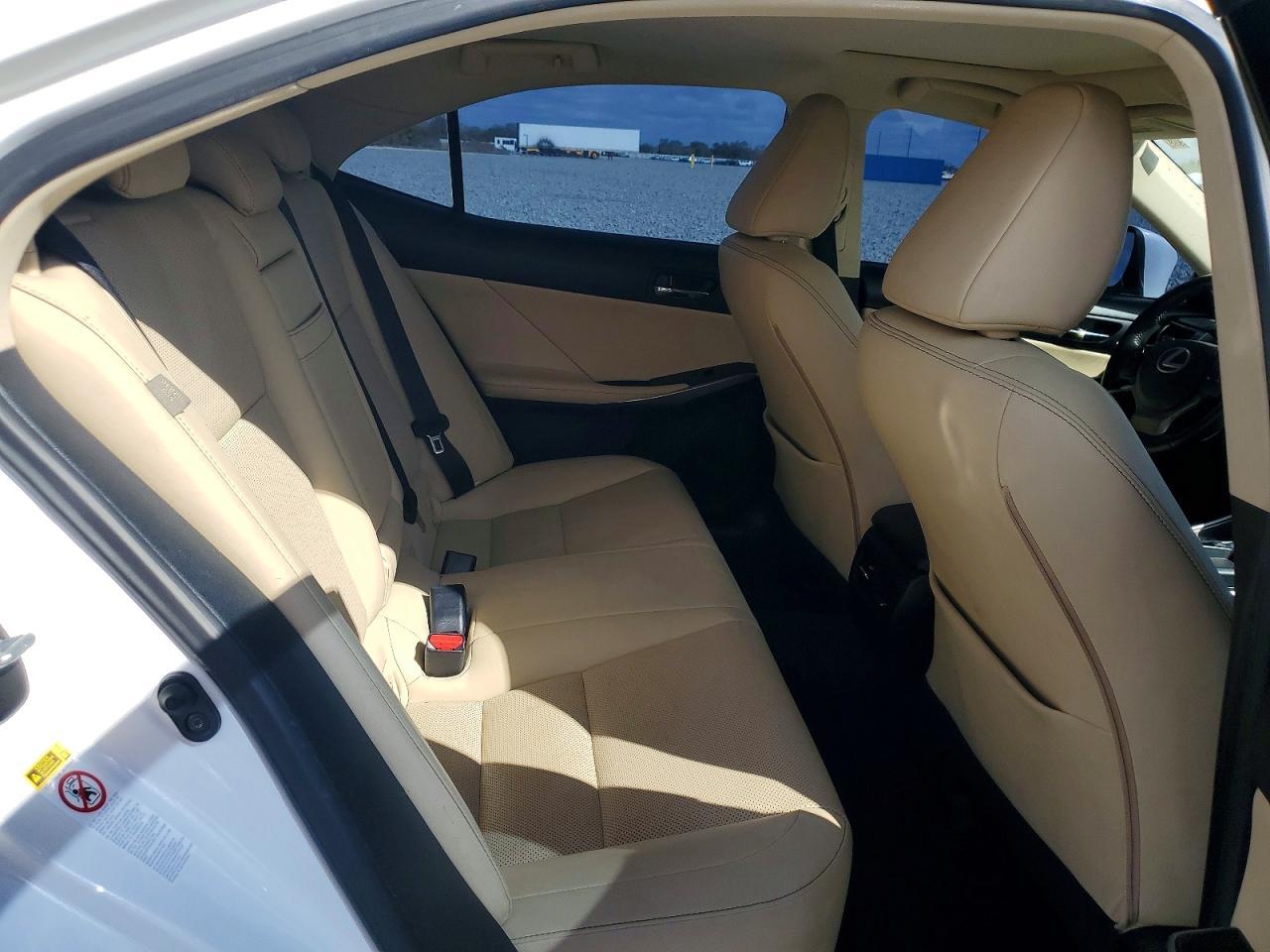 2015 LEXUS IS 250