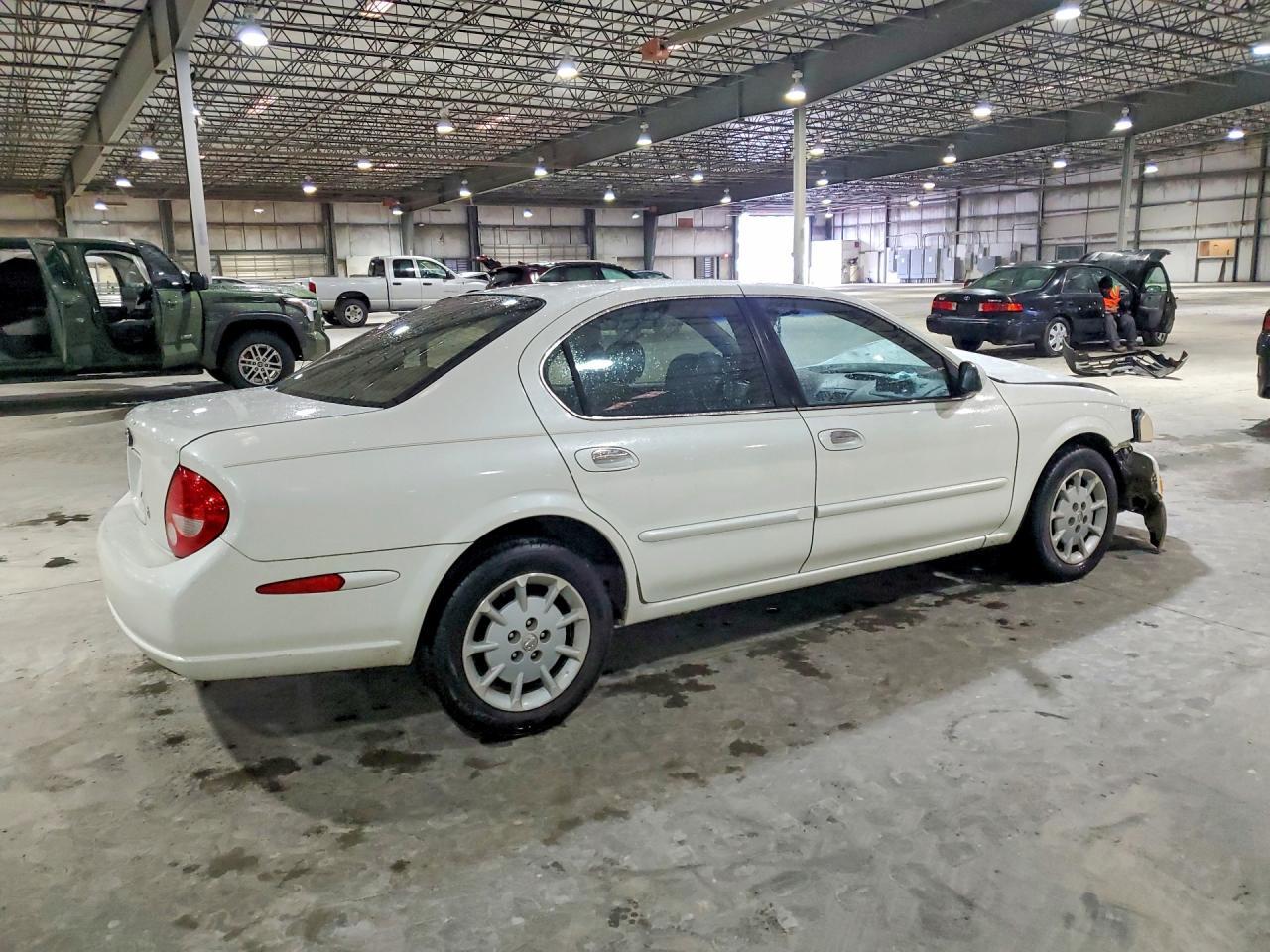2000 NISSAN Maxima