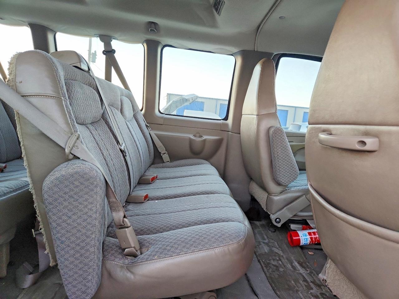 2003 GMC Savana
